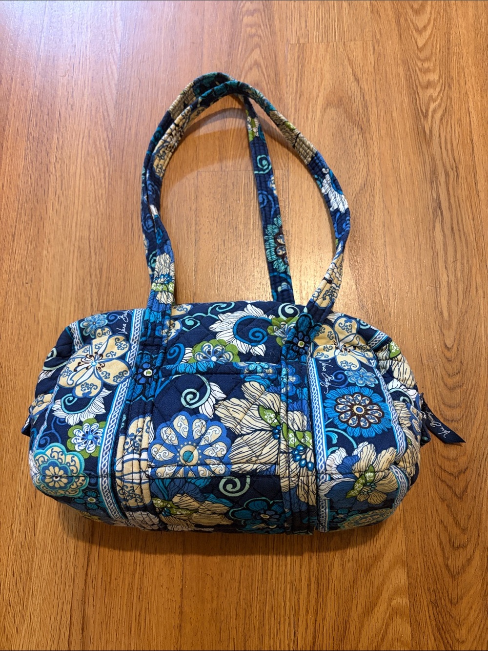 Vera Bradley MOD Floral Blue Retired Pattern, Shoulder bag + matching wallet.